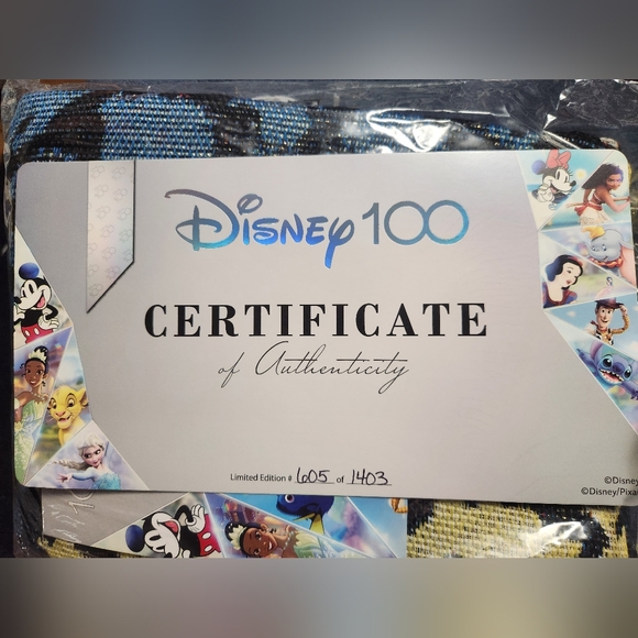 DISNEY, 100 ANNIVERSARY METALLIC WOVEN TAPESTRY THROW, #605 OF 1403,LIMITED ED. - Picture 6 of 14